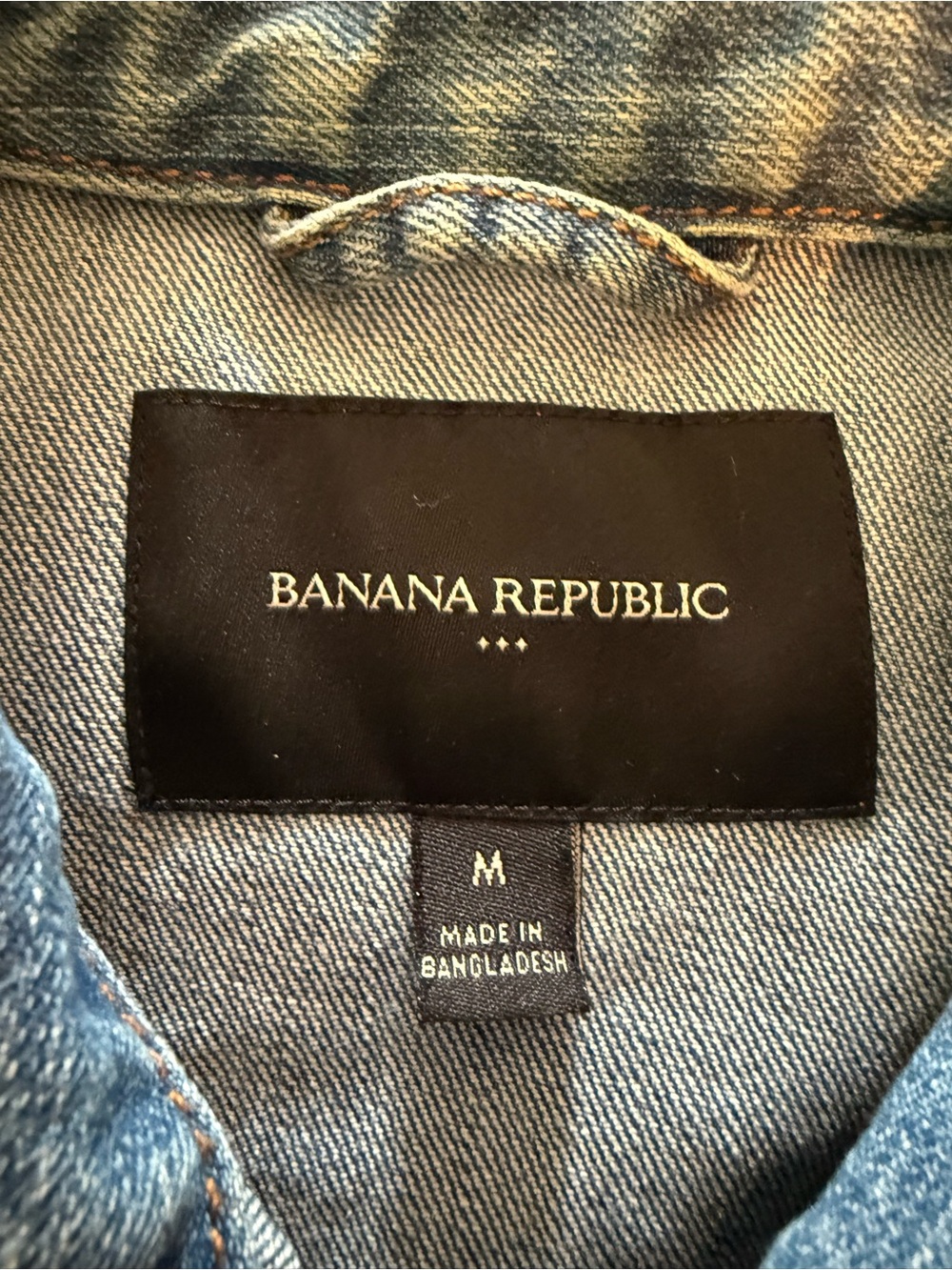 Banana Republic Blue Denim Jean Jacket in Medium wash, size medium - Picture 5 of 6